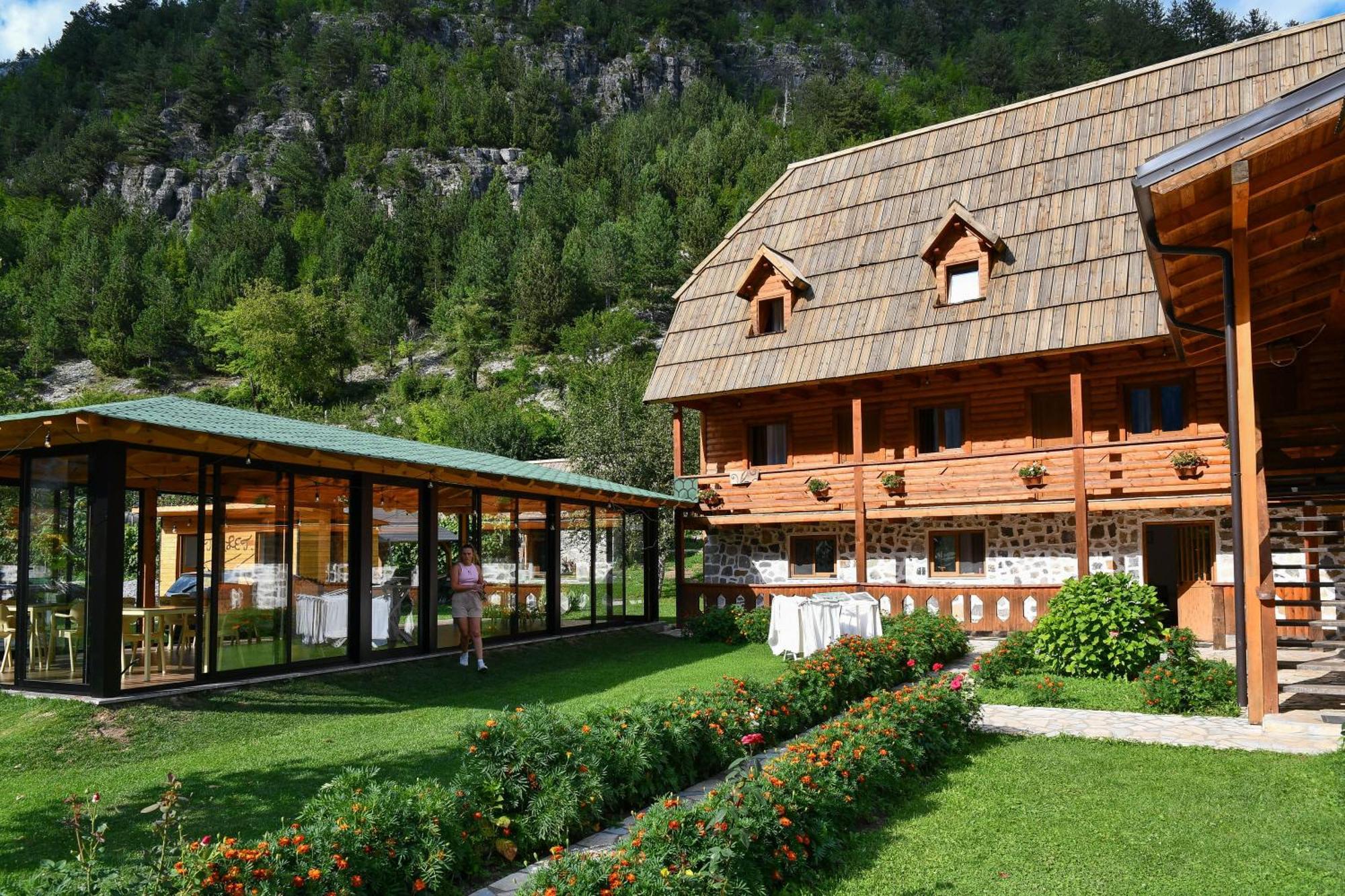 Guesthouse Prrockaj Тети Экстерьер фото